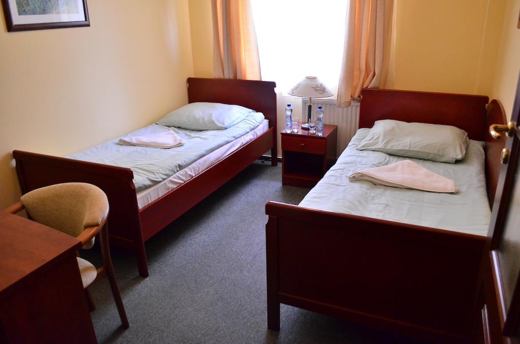 Hotel Mikorzyn Ślesin 客房 照片