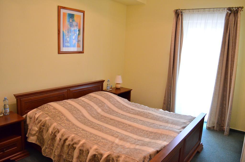 Hotel Mikorzyn Ślesin 客房 照片